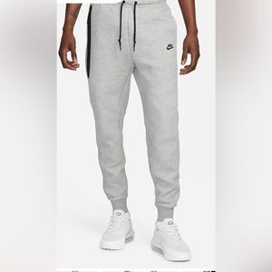 Nike Sportswear Tech Fleece
Men's Joggers